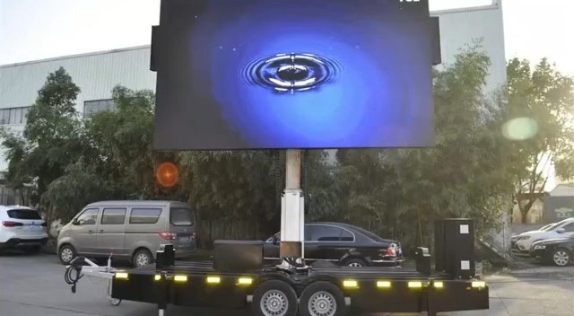 Il cellulare elettronico di Digital ha condotto la pubblicità del camion P6 P8 P10 1024x768mm grande